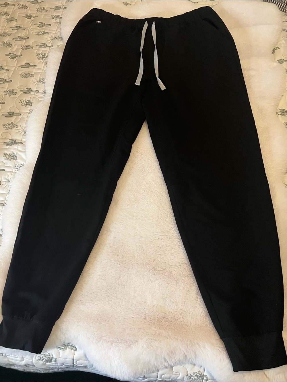 Figs Men's Black Joggers
